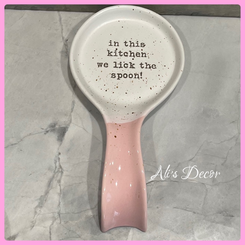 "In this kitchen we lick the spoon" - ceramic bakeware spoon rest kitchen decor